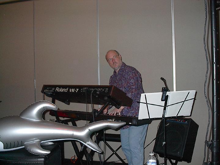 User Conference 2004 Dinner and Music 016.jpg