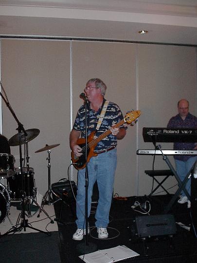 User Conference 2004 Dinner and Music 018.jpg