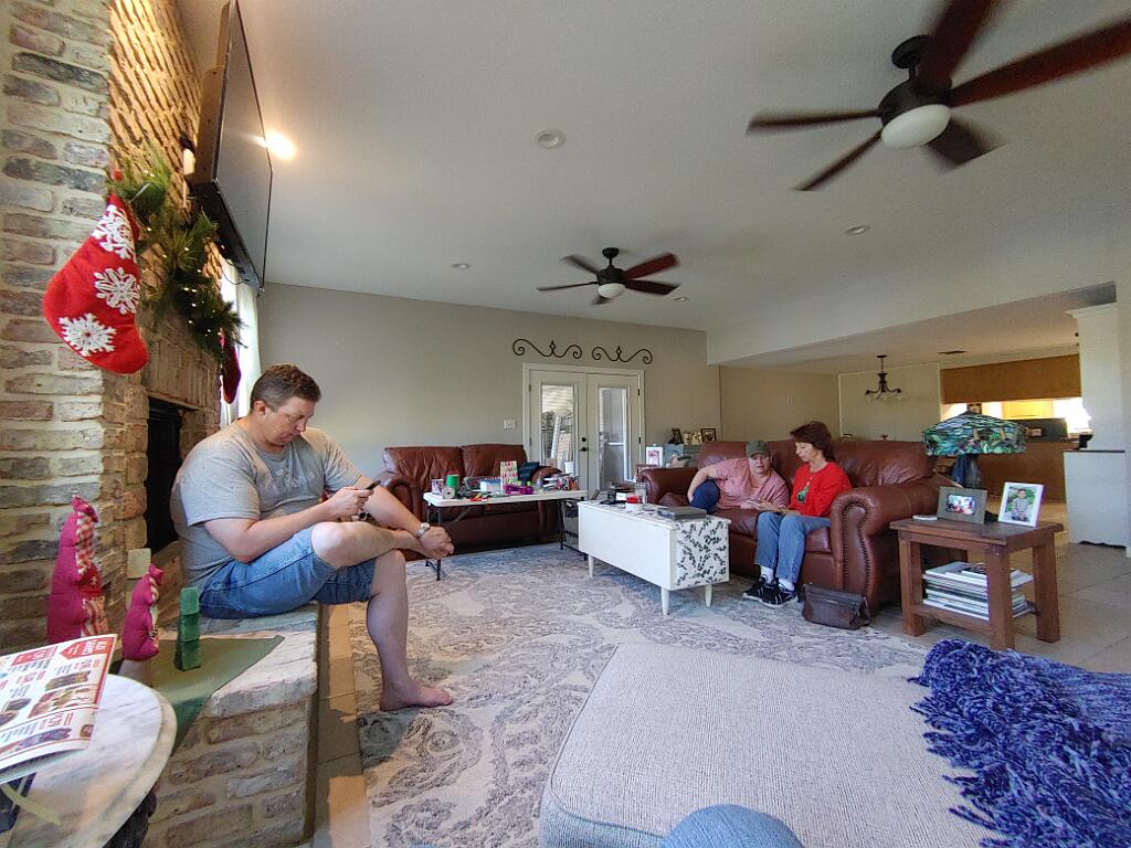 20191214_151913_Burst01.jpg - , FC : (c, 0.99, d, 0.00, Detect, 0, appIcon, 0, after, 0, chg, 0, out, 0, Freq, 120, raw, 120, WB, 2, Clear, 4, ori, 30, 4.22, 30, 4.22, chg, 30, 4.22, 30, 4.22,,1.00)