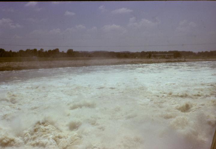 scan0023.jpg - Warsaw Dam.  MO