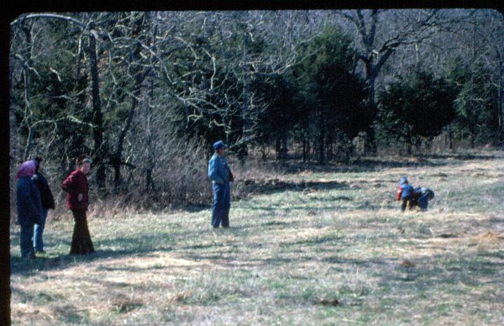 scan0083.jpg - Virginia, Yvonne, Mildred, Dean, David Justin, Springtime, Warsaw, MO '81