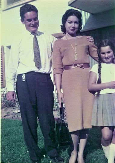 scan0008.jpg - Maria and her cousin and his daughter (unknown).  1975