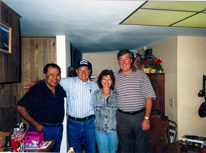 scan0004.jpg - Oscar, Fritz, Yvonne, Maurice  Tampa 1995