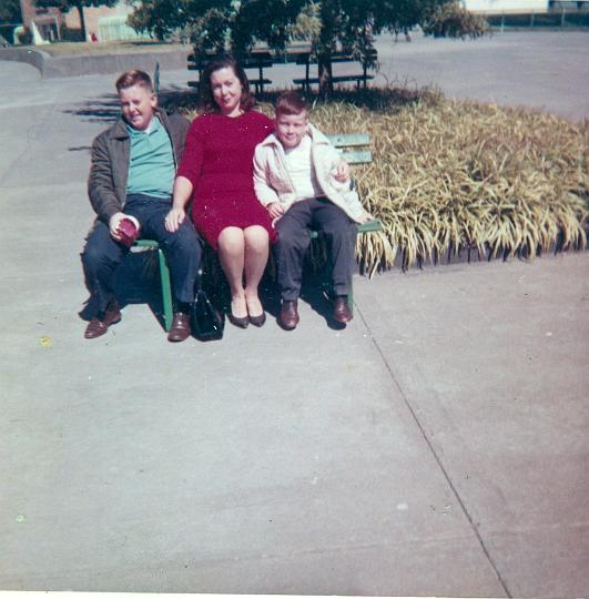 scan0027.jpg - Maurice, Maria, George  Atlanta, GA 1963