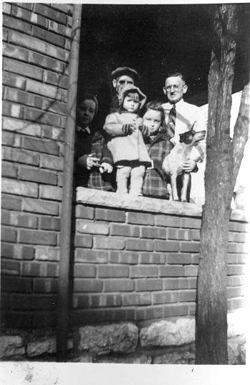 scan0009.jpg - Louise (17 months) - 1948