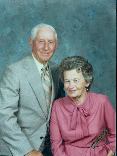 scan0001.jpg - Lloyd and Mildred
