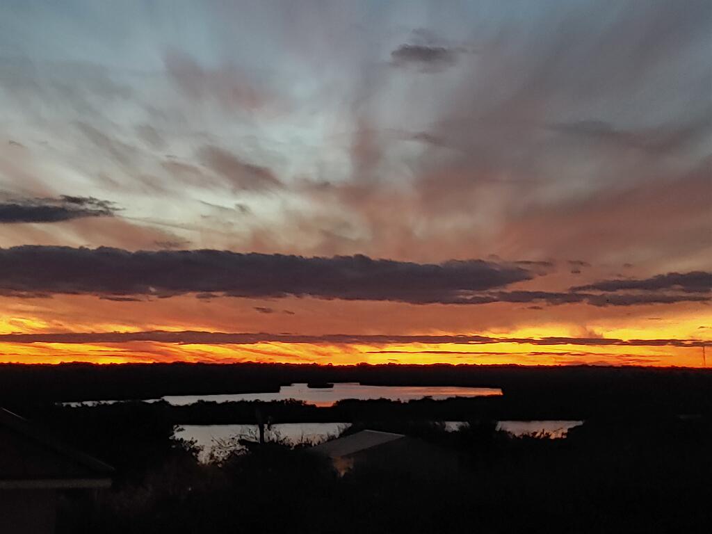 20201221_180254_HDR.jpg - Solution Info HDR : EV(0,-16,0,0,0,0,0,0,0,0), FC : (0), FC : (c, 0.98, d, 0.00, Detect, 0, appIcon, 0, after, 0, chg, 0, out, 1, Freq, 120, raw, 0, WB, 1, Clear, 0, ori, 15, 9.40, 15, 9.40, chg, 15, 9.40, 15, 9.40,,1.00)