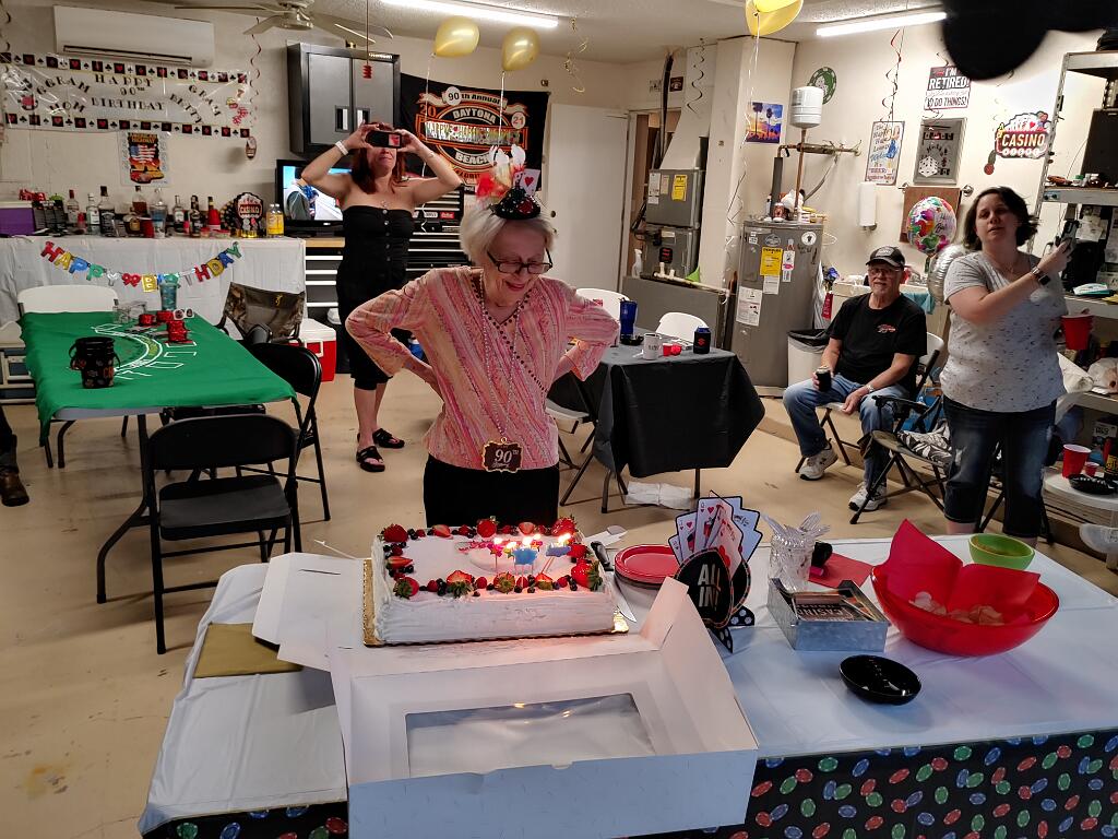 20210313_181609_HDR.jpg - Solution Info HDR : EV(0,-9,0,0,0,0,0,0,0,0), FC : (0), FC : (c, 0.63, d, 0.00, Detect, 1, appIcon, 0, after, 0, chg, 1, out, 0, Freq, 120, raw, 120, WB, 10, Clear, 10, ori, 40, 2.88, 40, 3.28, chg, 60, 4.31, 60, 4.92,,0.67)