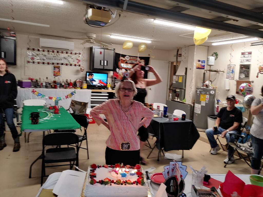 20210313_181610_HDR.jpg - Solution Info HDR : EV(0,-9,0,0,0,0,0,0,0,0), FC : (0), FC : (c, 0.51, d, 0.00, Detect, 1, appIcon, 0, after, 0, chg, 1, out, 0, Freq, 120, raw, 120, WB, 14, Clear, 10, ori, 40, 2.55, 40, 3.00, chg, 60, 3.82, 60, 4.50,,0.67)